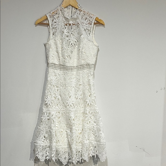 Bardot Dresses & Skirts - Bardot Ivory Lace Midi Dress
